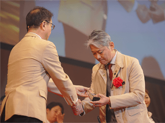 センチュリー21ジャパンコンベンション2025・代表の上村が表彰されました